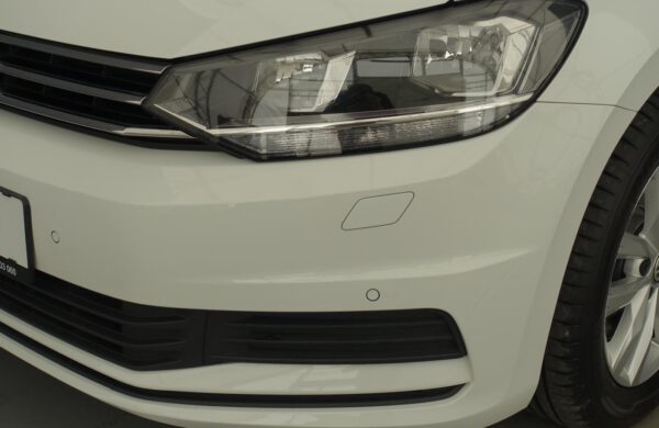 Volkswagen Touran 2.0 TDi ACC TEMPOMAT TAŽNÉ ZAŘÍZENÍ, nabídka A193/21