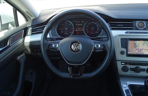 Volkswagen Passat 2.0TDi ACC TEMPOMAT LED SVĚTLA NAVI, nabídka A194/21