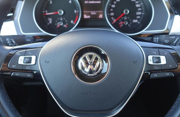 Volkswagen Passat 2.0TDi ACC TEMPOMAT LED SVĚTLA NAVI, nabídka A194/21