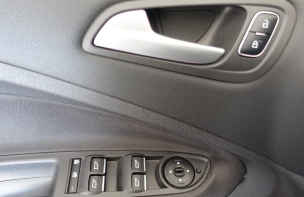 Ford C-MAX 2.0 TDCi Titanium SYNC 3, CZ NAVI, nabídka A195/20