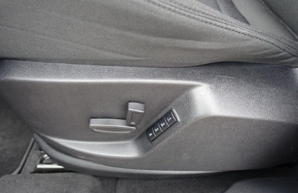 Ford S-MAX 2.0 TDCi Titanium 120kW KAMERA,NAVI, nabídka A200/18