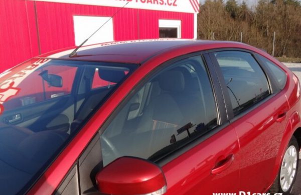 Ford Focus 1.6i 16V DIGI KLIMA, VYHŘÍVANÉ SKLO, nabídka A20/14