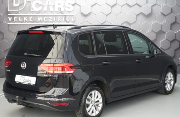 Volkswagen Touran 2.0 TDi, CZ NAVI, 7MÍST,, nabídka A212/20