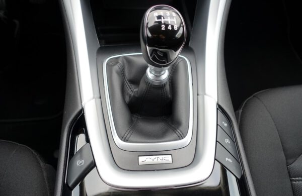 Ford Mondeo 2.0TDCi ZIMNÍ PAKET, SYNC 3, nabídka A216/21