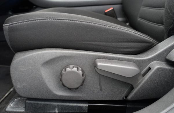 Ford Mondeo 2.0TDCi ZIMNÍ PAKET, SYNC 3, nabídka A216/21