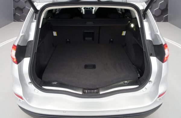 Ford Mondeo 2.0TDCi ZIMNÍ PAKET, SYNC 3, nabídka A216/21