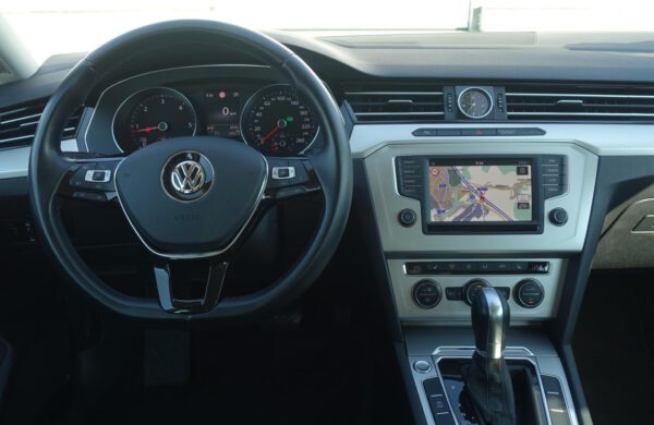 Volkswagen Passat 2.0 TDi DSG Bi-XENONY, ACC, NAVI, nabídka A21/20