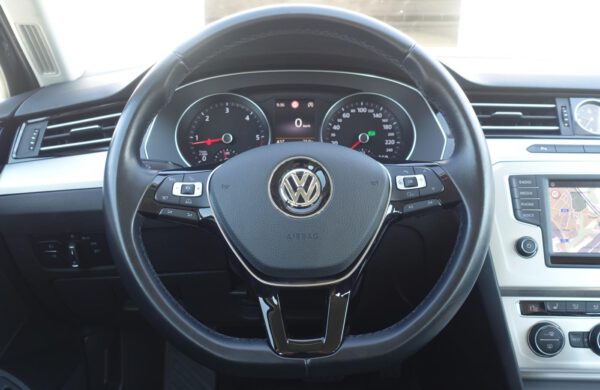 Volkswagen Passat 2.0 TDi DSG Bi-XENONY, ACC, NAVI, nabídka A21/20