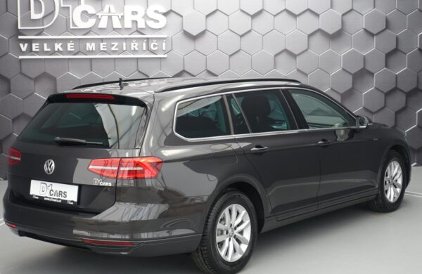 Volkswagen Passat 2.0 TDi ACTIVE INFO-DISPLAY, NAVI, nabídka A220/20