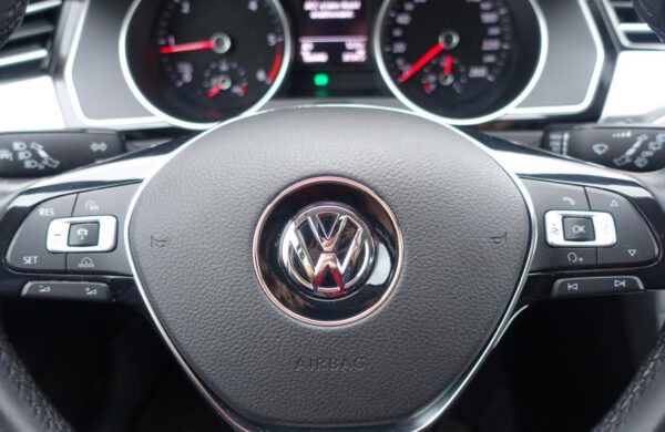 Volkswagen Passat 2.0 TDi Comfortline Bi-Xenony, nabídka A224/20