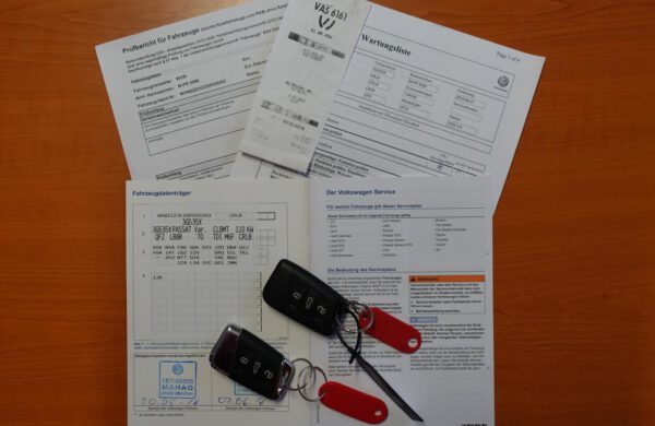 Volkswagen Passat 2.0 TDi Comfortline Bi-Xenony, nabídka A224/20