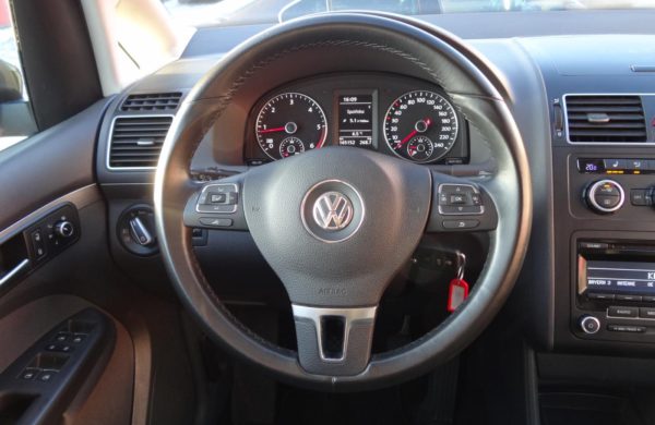 Volkswagen Touran 2.0 TDi Comfortline VYHŘ. SEDADLA, nabídka A225/17