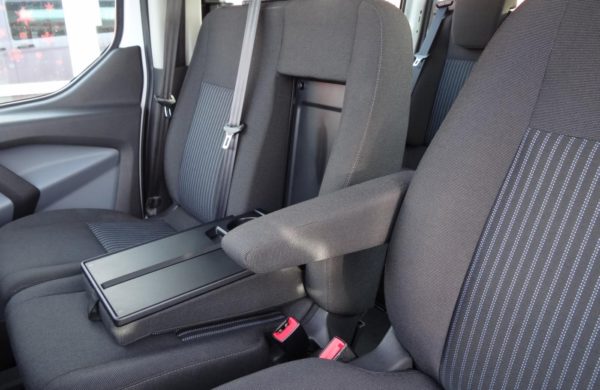 Ford Tourneo Custom 2.2 TDCi L2H1 9 MÍST, VYHŘ. SKLO, nabídka A232/17