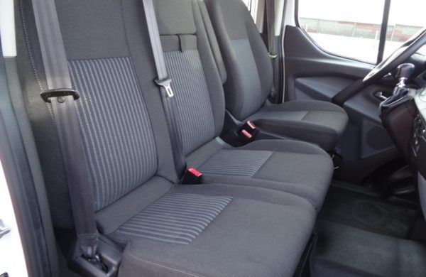 Ford Tourneo Custom 2.2 TDCi L2H1 9 MÍST, VYHŘ. SKLO, nabídka A232/17