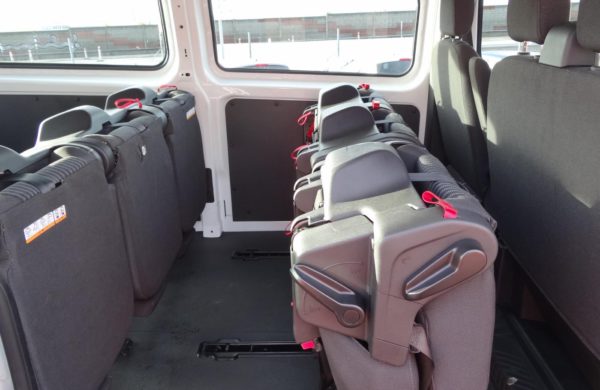 Ford Tourneo Custom 2.2 TDCi L2H1 9 MÍST, VYHŘ. SKLO, nabídka A232/17