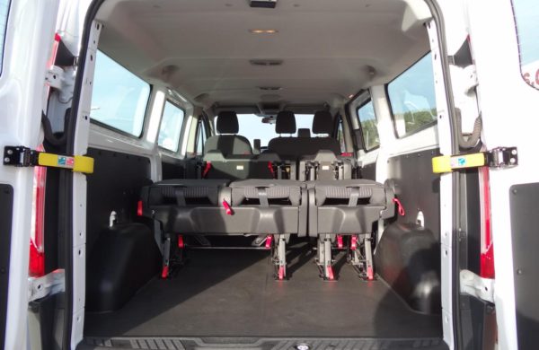 Ford Tourneo Custom 2.2 TDCi L2H1 9 MÍST, VYHŘ. SKLO, nabídka A232/17