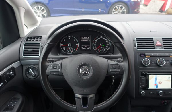Volkswagen Touran 2.0TDi Cup DSG 7 MÍST, NAVI, KAMERA, nabídka A232/19