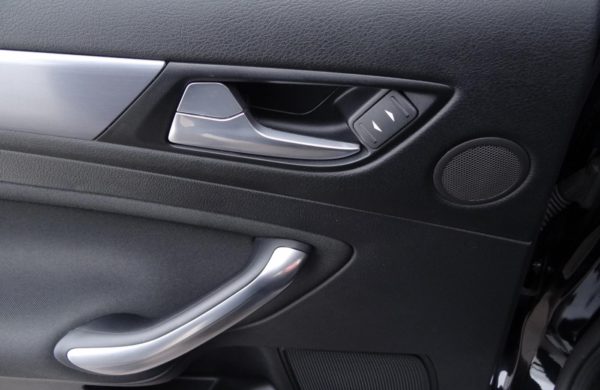 Ford Mondeo 2.0 TDCi Titanium NAVI, ZIMNÍ PAKET, nabídka A243/17