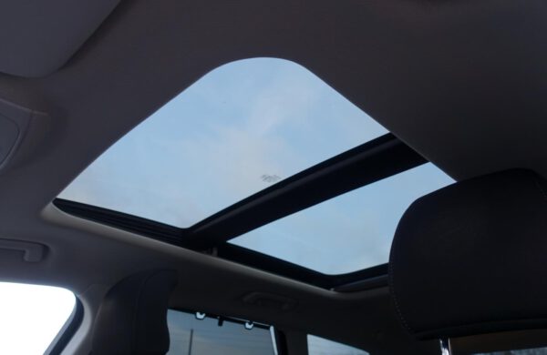 Ford Mondeo 2.0 TDCi Titanium LED SVĚTLA, SYNC3, nabídka A243/20