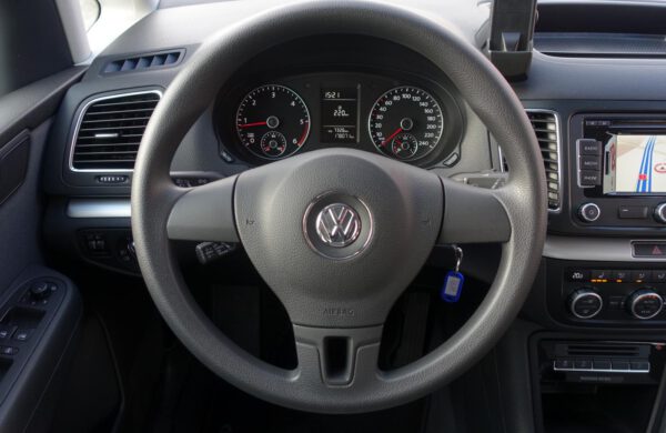 Volkswagen Sharan 2.0TDi DIGI KLIMA,NAVI,VYHŘ.SEDADLA, nabídka A249/19