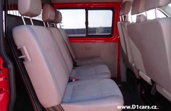 Volkswagen Transporter 2.5 TDi 96 kW 6 MÍST, KLIMATIZACE, nabídka A24/17