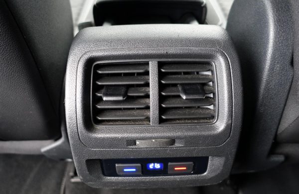 Volkswagen Touran 2.0 TDi DSG 7 MÍST XENONY NOVÉ PNEU, nabídka A252/21