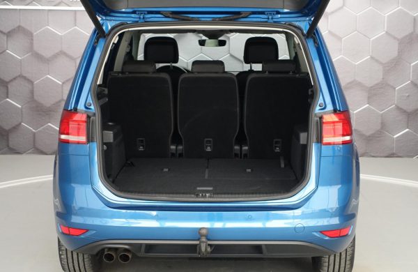 Volkswagen Touran 2.0 TDi DSG 7 MÍST XENONY NOVÉ PNEU, nabídka A252/21