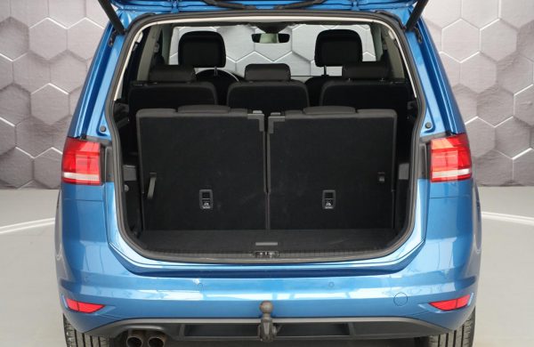 Volkswagen Touran 2.0 TDi DSG 7 MÍST XENONY NOVÉ PNEU, nabídka A252/21