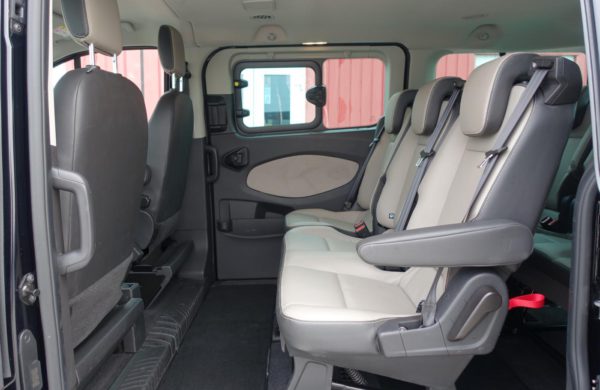 Ford Tourneo Custom 2.0 TDCi Titanium 125kW L1H1 8 MÍST, nabídka A259/19