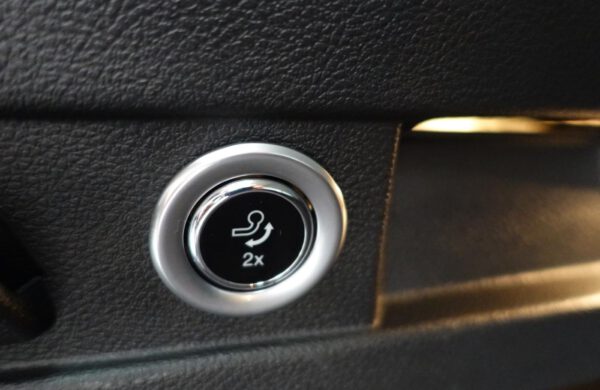 Ford Focus 2.0 TDCi Bi-Xenony Zimní Paket, nabídka A261/21