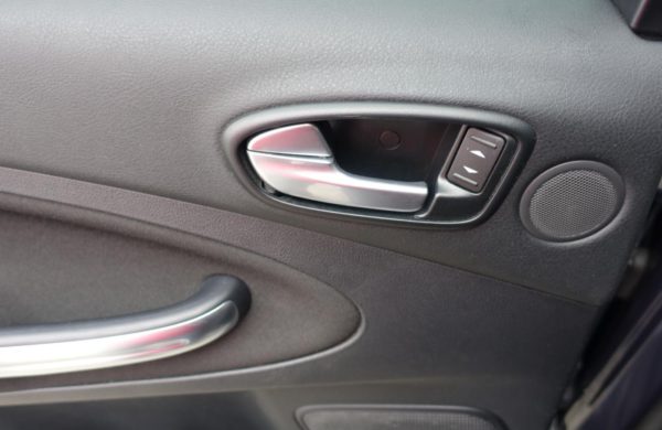 Ford S-MAX 2.0 TDCi Titanium NAVI, ZIMNÍ PAKET, nabídka A262/19