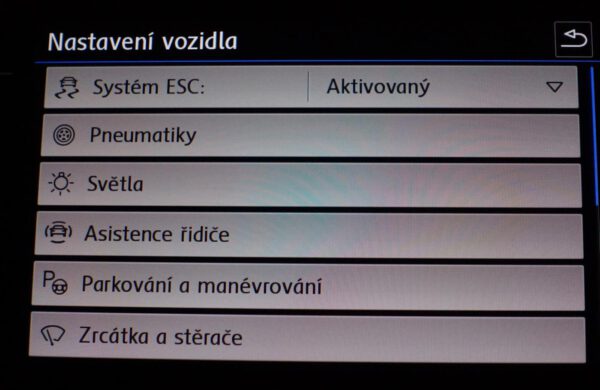 Volkswagen Touran 2.0 TDi DSG Highline LEDsvětla, nabídka A270/21