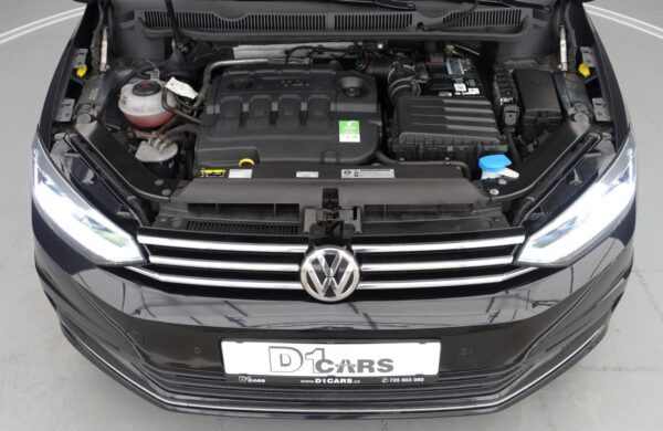 Volkswagen Touran 2.0 TDi DSG Highline LEDsvětla, nabídka A270/21