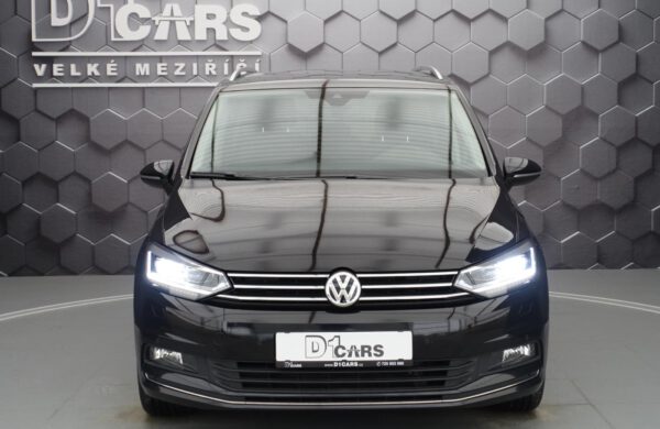 Volkswagen Touran 2.0 TDi DSG Highline LEDsvětla, nabídka A270/21