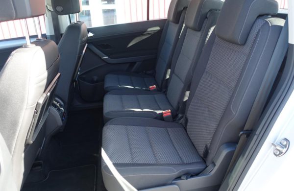 Volkswagen Touran 2.0 TDi DSG CZ NAVI, VYHŘ. SEDADLA, nabídka A27/20