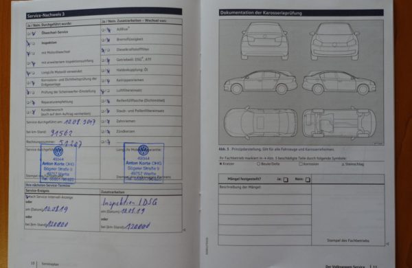 Volkswagen Touran 2.0 TDi DSG CZ NAVI, VYHŘ. SEDADLA, nabídka A27/20
