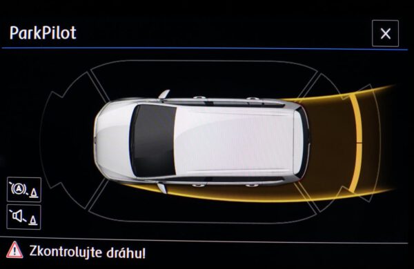 Volkswagen Touran 2.0 TDi Highline ACC Tempomat LED, nabídka A281/21