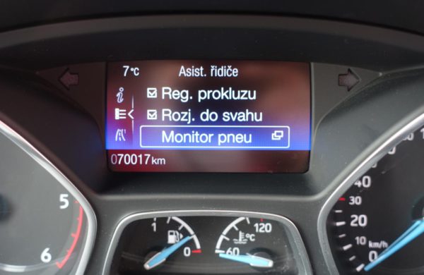 Ford C-MAX 2.0 TDCi Titanium Bi-XENONY, SYNC 3, nabídka A32/20