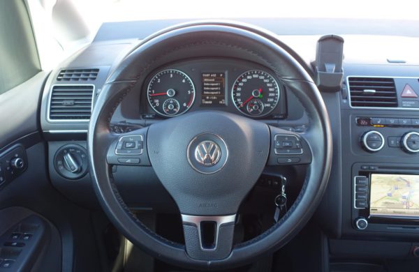 Volkswagen Touran 2.0 TDI Highline DSG NAVI, WEBASTO, nabídka A33/19