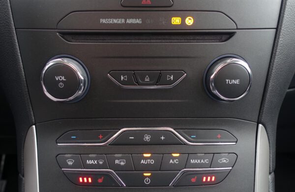 Ford S-MAX 2.0 TDCi Business, LEDsvětla, SYNC3, nabídka A33/21