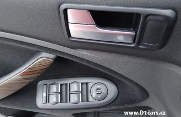 Ford C-MAX 1.6 TDCi 80 kW Ghia ZIMNÍ PAKET, nabídka A36/15