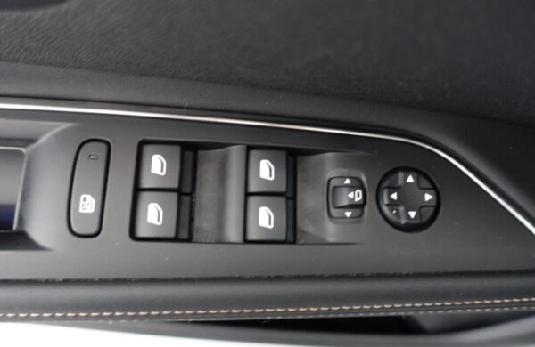 Peugeot 5008 2.0 HDi 130 kW 7.míst, nabídka A38/22