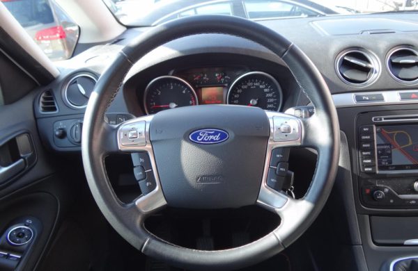 Ford S-MAX 2.0 TDCi 7 MÍST, NAVI, ZIMNÍ PAKET, nabídka A40/18