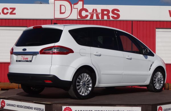 Ford S-MAX 2.0 TDCi 7 MÍST, NAVI, ZIMNÍ PAKET, nabídka A40/18