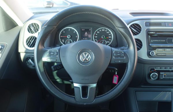 Volkswagen Tiguan 2.0 TDi DSG 4×4 CUP Sport BI-XENONY, nabídka A4/19