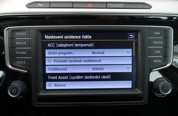 Volkswagen Passat 2.0 TDi DSG, LED, ACC, NAVi, nabídka A4/22