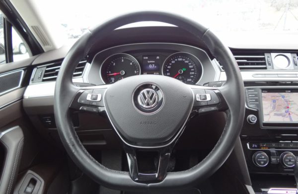 Volkswagen Passat 2.0 TDi Highline 4 Motion BI-XENONY, nabídka A57/18