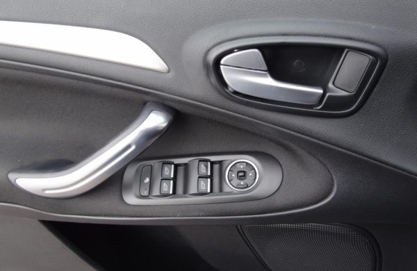 Ford S-MAX 2.0 TDCi NAVIGACE, VYHÍVANÉ SEDADLA, nabídka A58/18