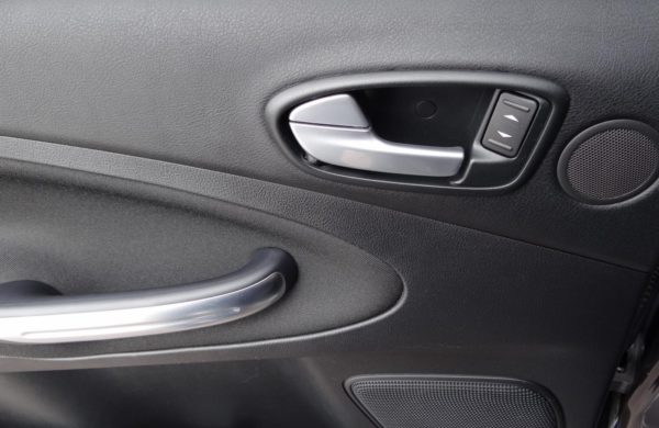 Ford S-MAX 2.0 TDCi NAVIGACE, VYHÍVANÉ SEDADLA, nabídka A58/18