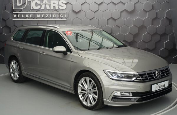 Volkswagen Passat 2.0 TDi Highline R-LINE, Bi-Xenony, nabídka A5/21